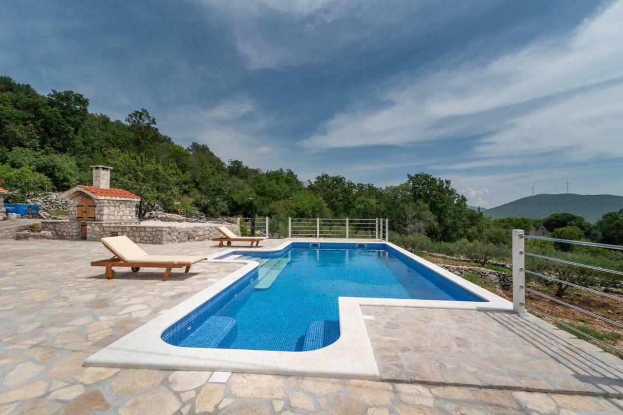 Villa Zuza Bristivica Exterior photo